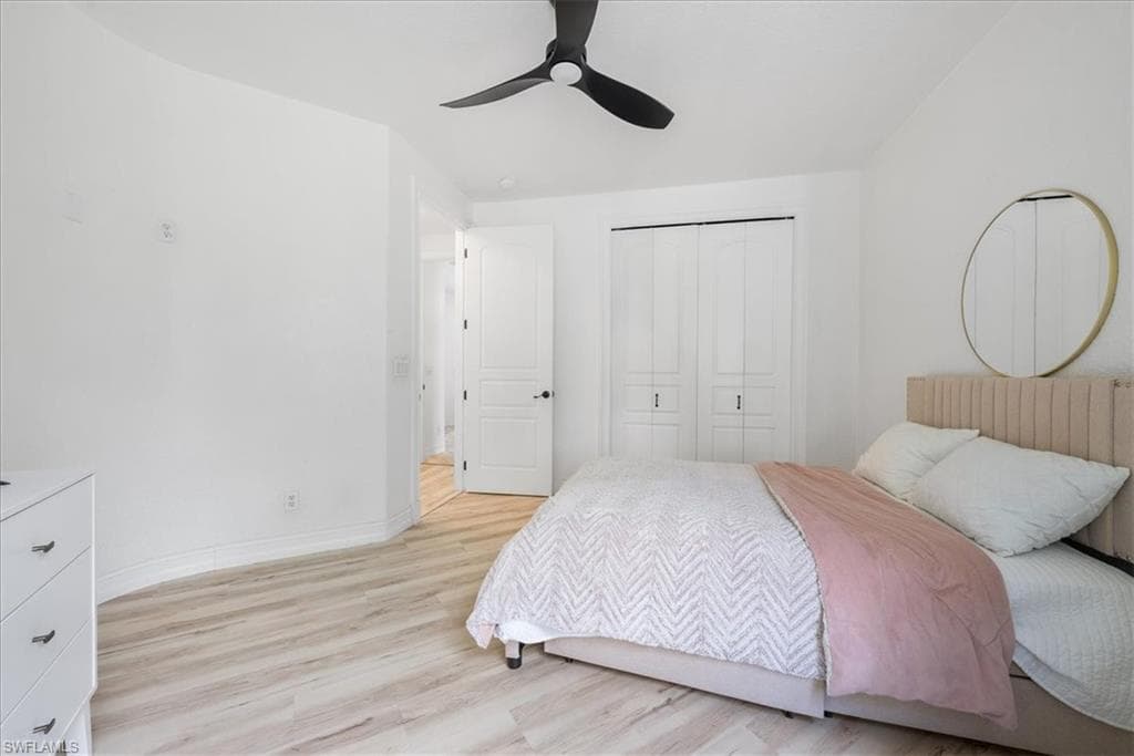 1240 Desoto Blvd S, Naples, FL 34117-23