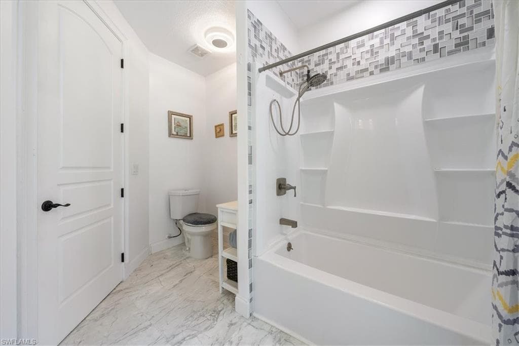 1240 Desoto Blvd S, Naples, FL 34117-27