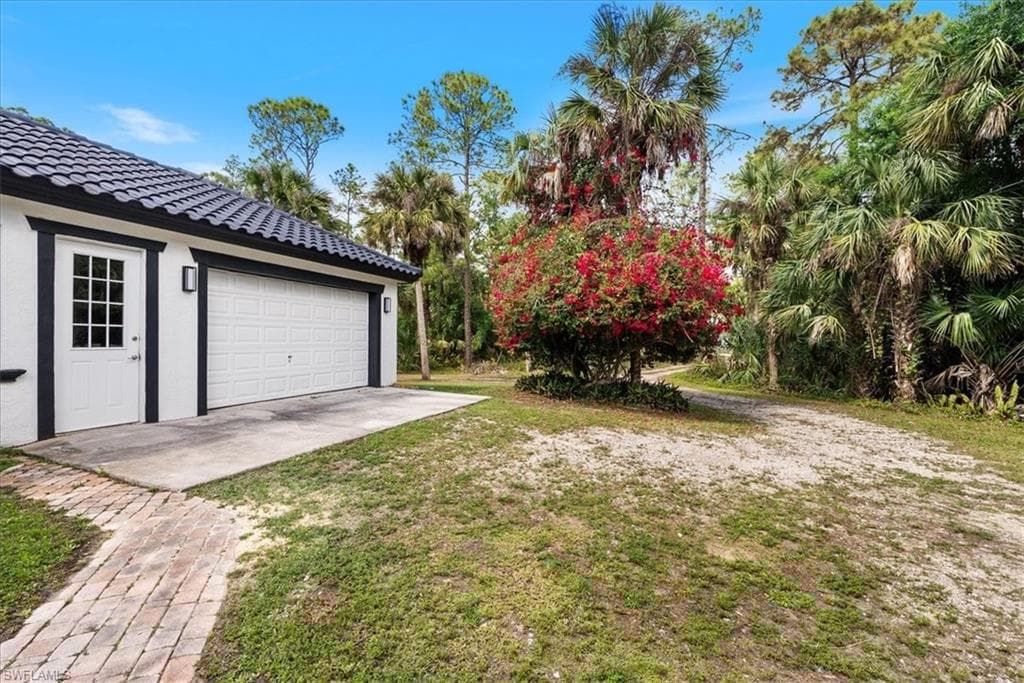 1240 Desoto Blvd S, Naples, FL 34117-31