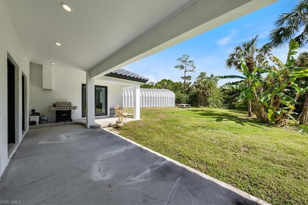 1240 Desoto Blvd S, Naples, FL 34117-35
