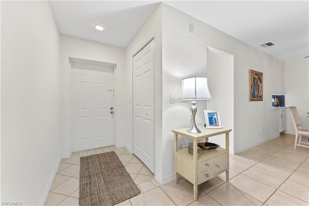 1415 Courtyard Ter 60, Cape Coral, FL 33914-3