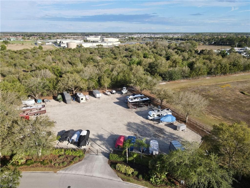 3266 Sturgeon Bay Ct, Naples, FL 34120-24