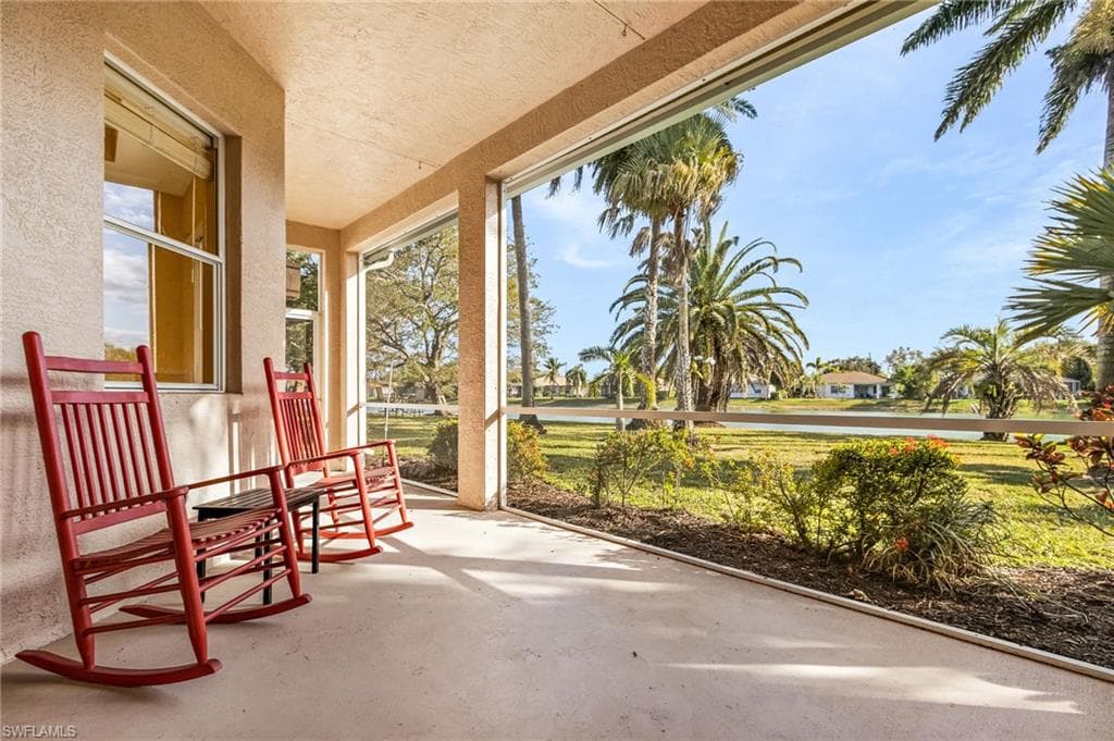 3266 Sturgeon Bay Ct, Naples, FL 34120-4