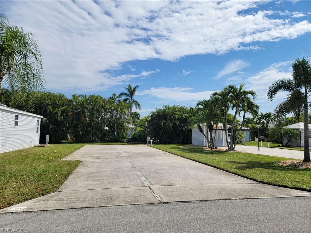 5761 Pathwood Ct, Fort Myers, FL 33905-2