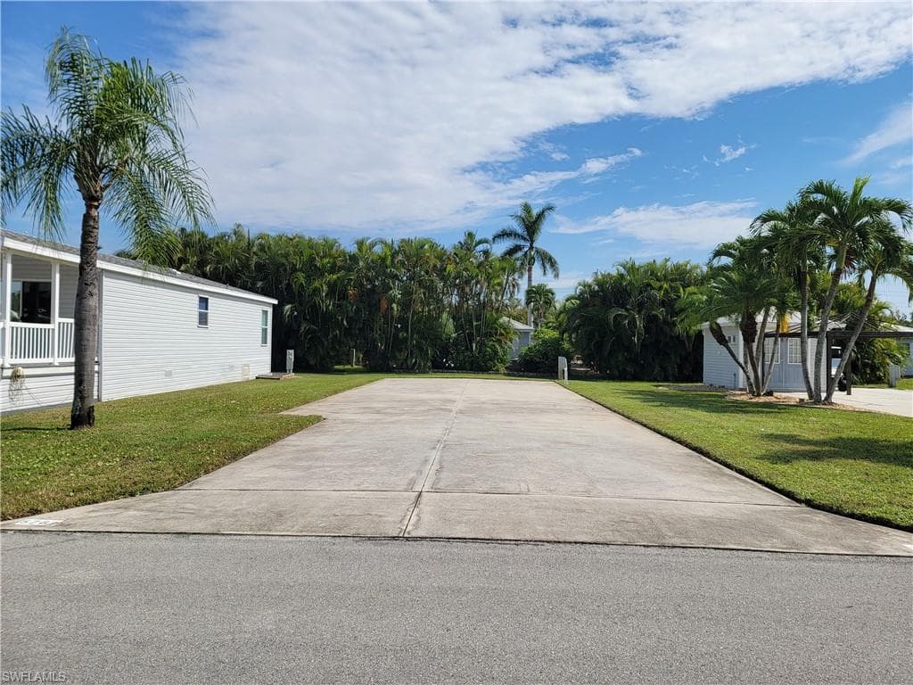 5761 Pathwood Ct, Fort Myers, FL 33905-6
