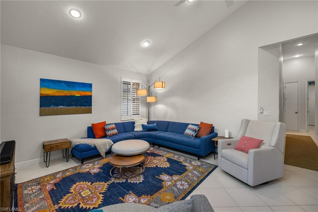 812 Arrowhead Ln, Naples, FL 34108-8