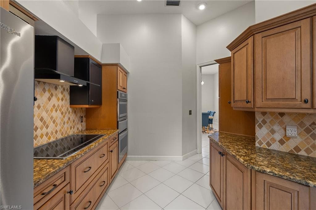 812 Arrowhead Ln, Naples, FL 34108-6