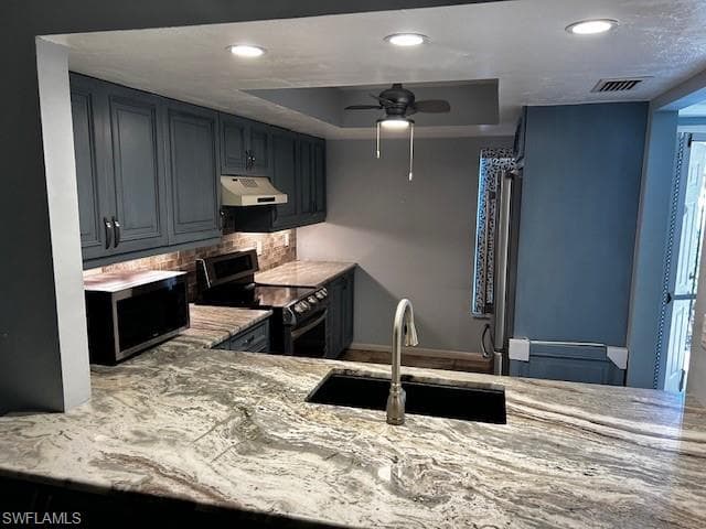 960 Palm View Dr 111, Naples, FL 34110-4