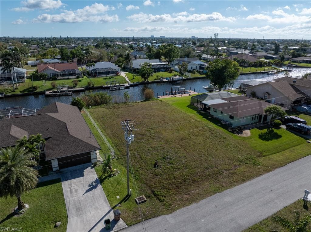 248 31st Ter, Cape Coral, FL 33904-3