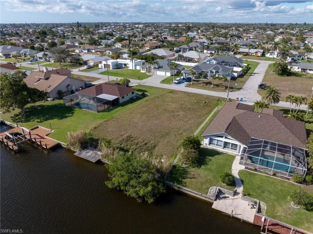 248 31st Ter, Cape Coral, FL 33904-7