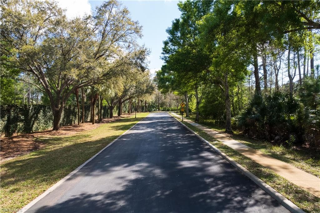 4501 Club Estates Dr, Naples, FL 34112-9