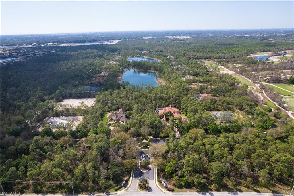 4501 Club Estates Dr, Naples, FL 34112-3