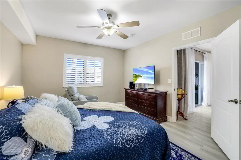7822 Great Heron Way 205, Naples, FL 34104-12