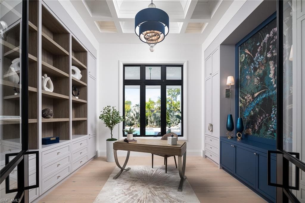 445 West St, Naples, FL 34108-28