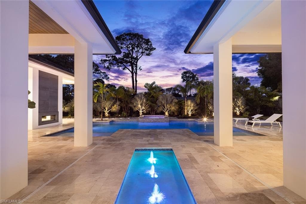 445 West St, Naples, FL 34108-4