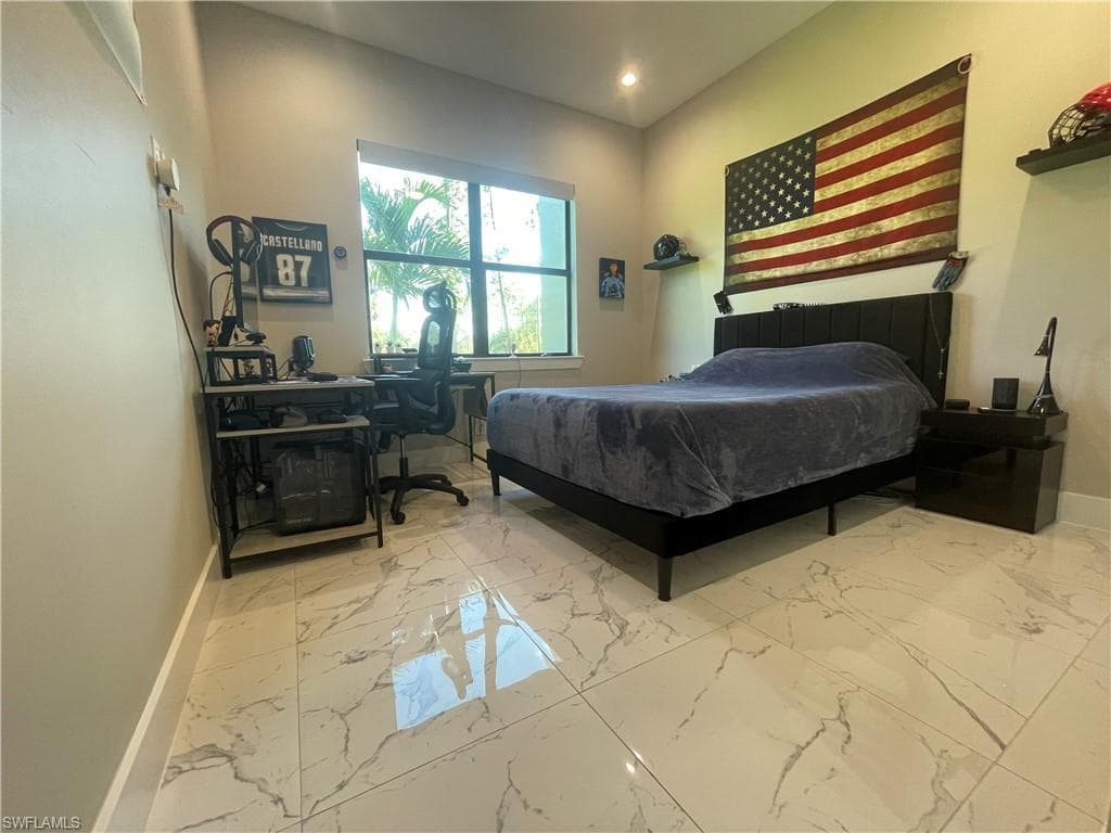 3842 4th Ave NE, Naples, FL 34120-14