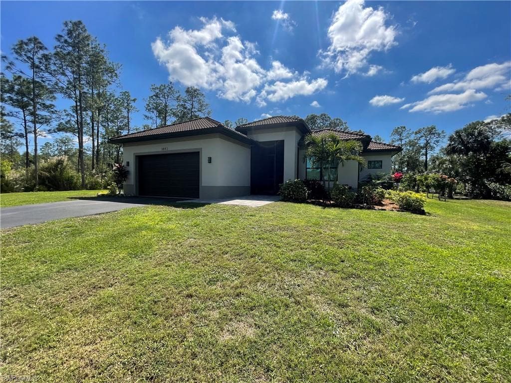 3842 4th Ave NE, Naples, FL 34120-3