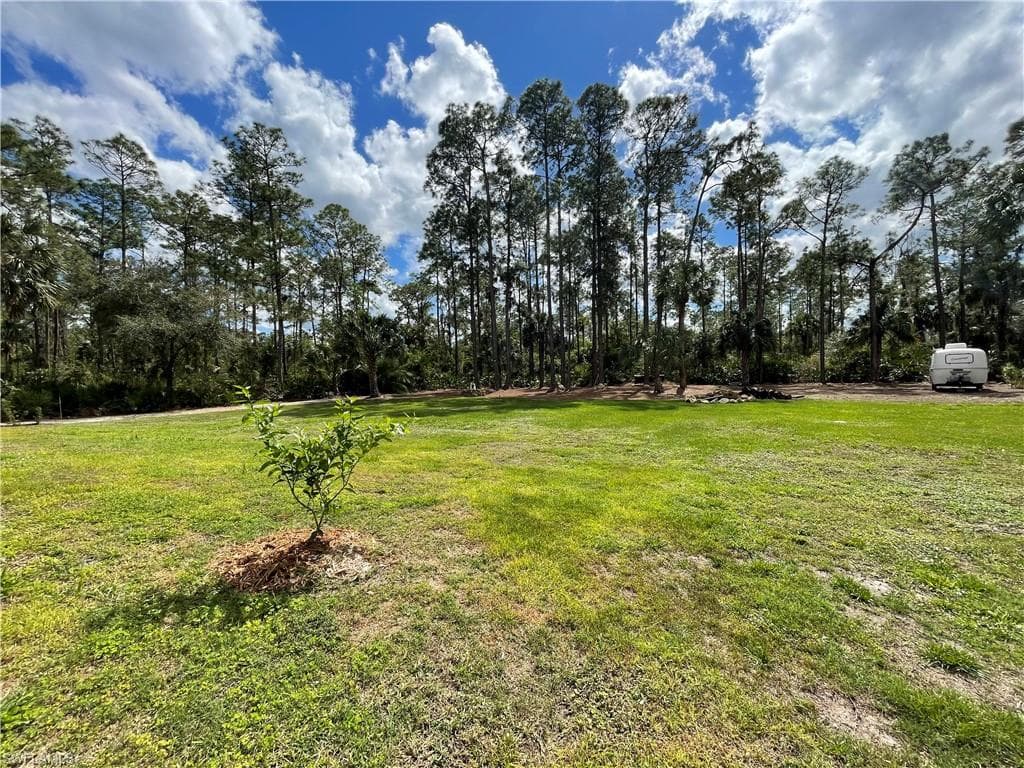 3842 4th Ave NE, Naples, FL 34120-43