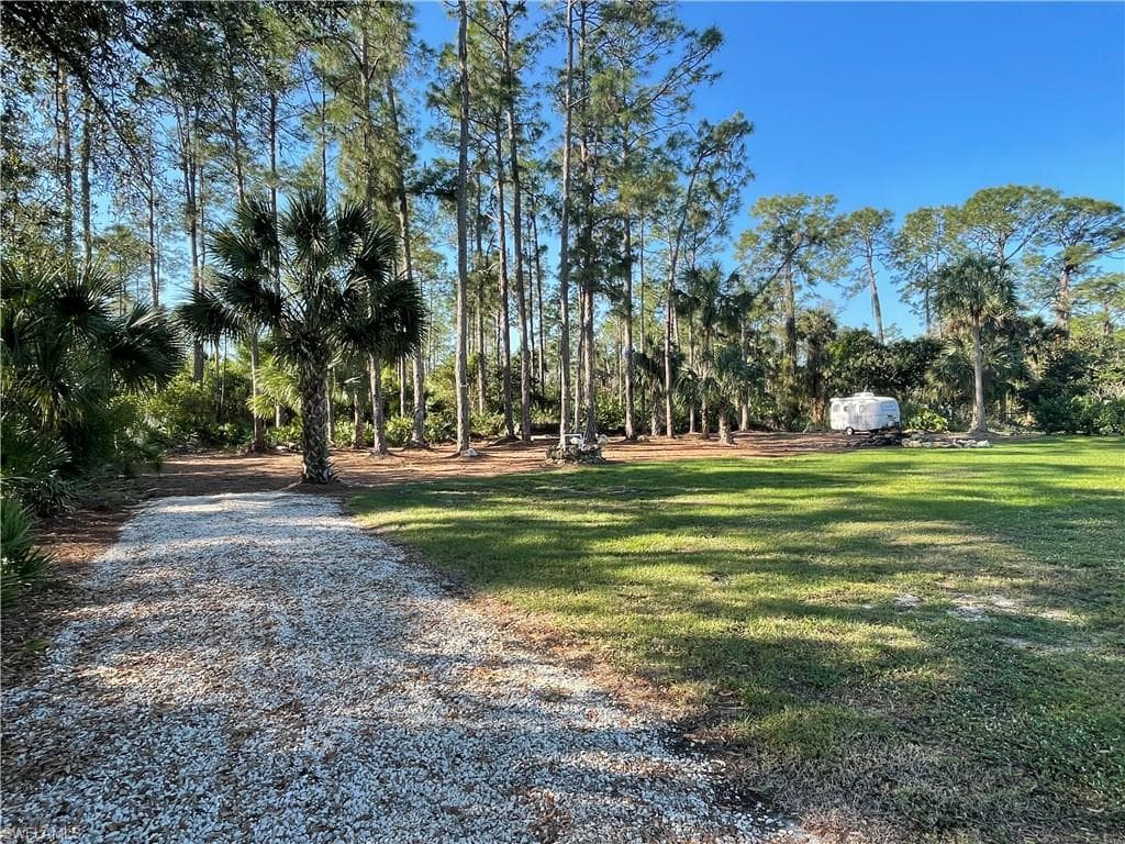 3842 4th Ave NE, Naples, FL 34120-45