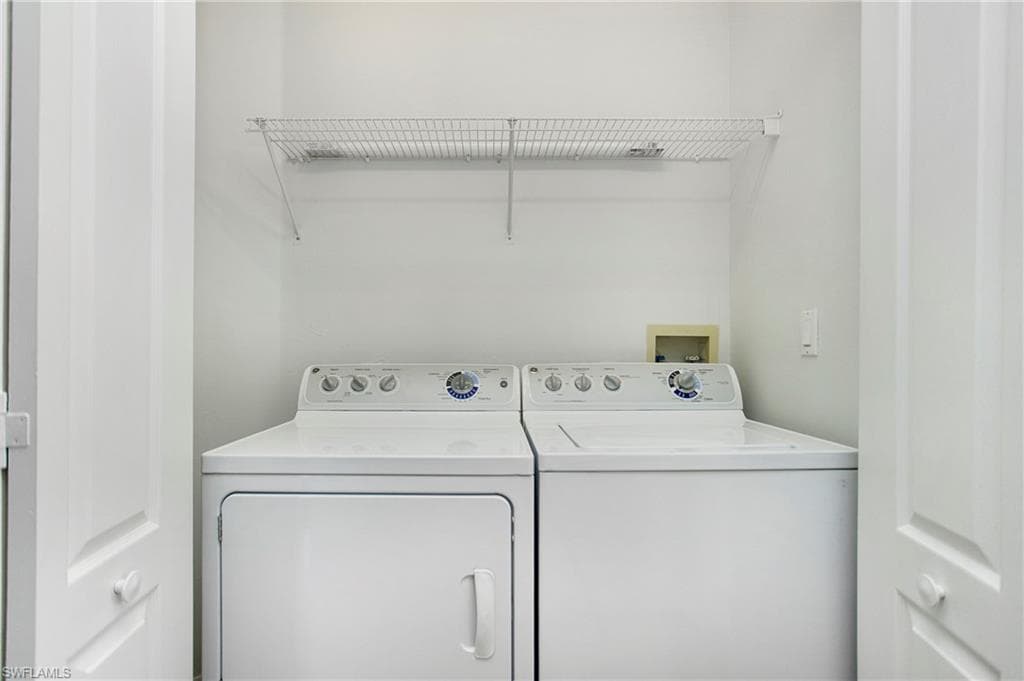 1018 Mainsail Dr 421, Naples, FL 34114-43