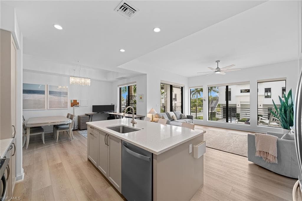 1111 Central Ave 207, Naples, FL 34102-16