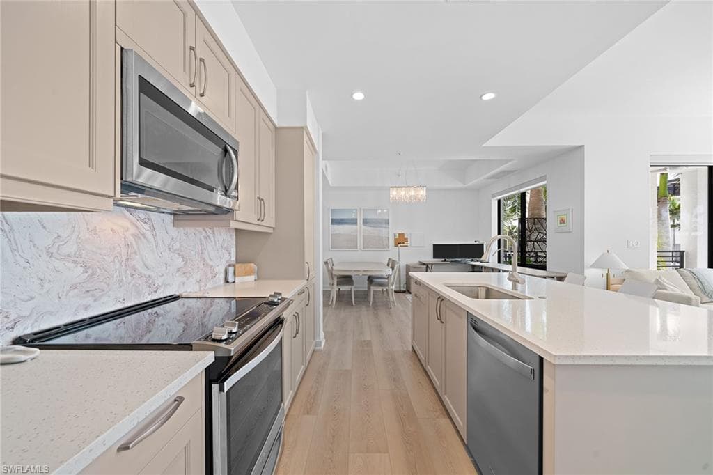1111 Central Ave 207, Naples, FL 34102-18
