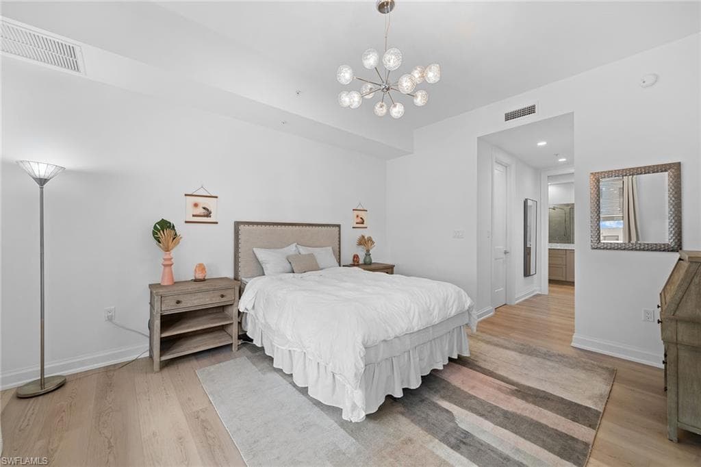 1111 Central Ave 207, Naples, FL 34102-25