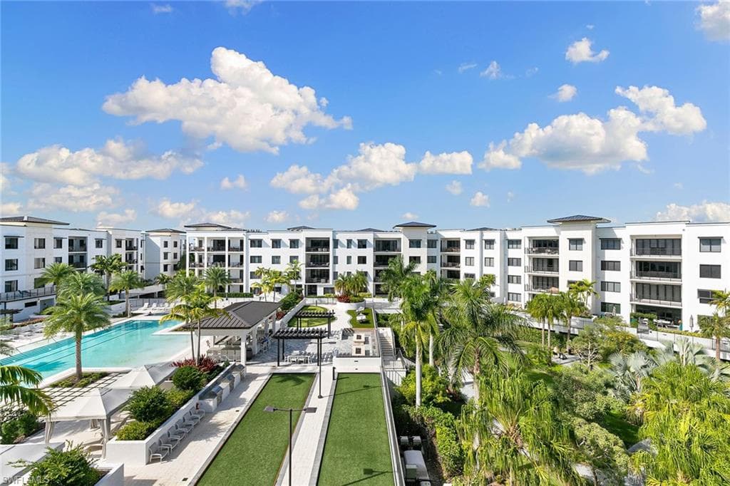 1111 Central Ave 207, Naples, FL 34102-49