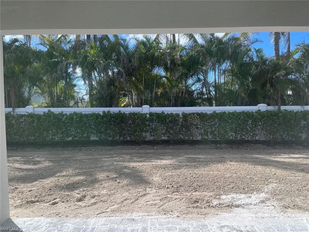 8885 Oceana Way, Naples, FL 34114-9