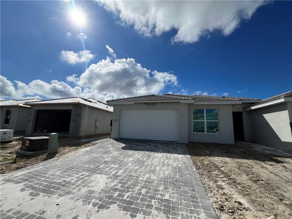 8885 Oceana Way, Naples, FL 34114-10