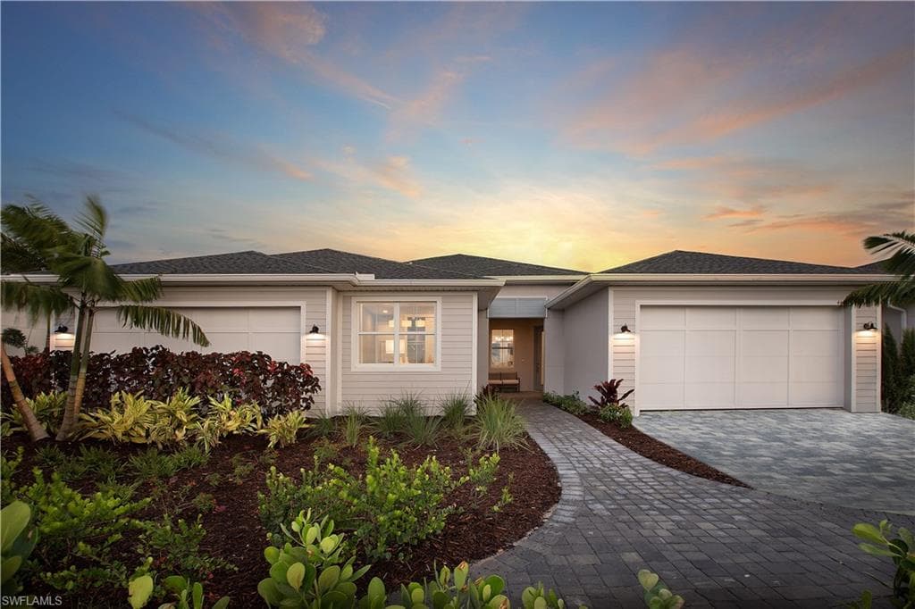 8885 Oceana Way, Naples, FL 34114-21