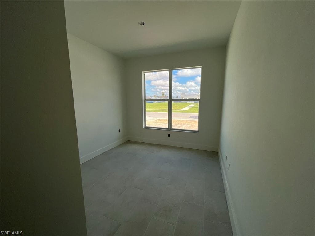 8885 Oceana Way, Naples, FL 34114-6