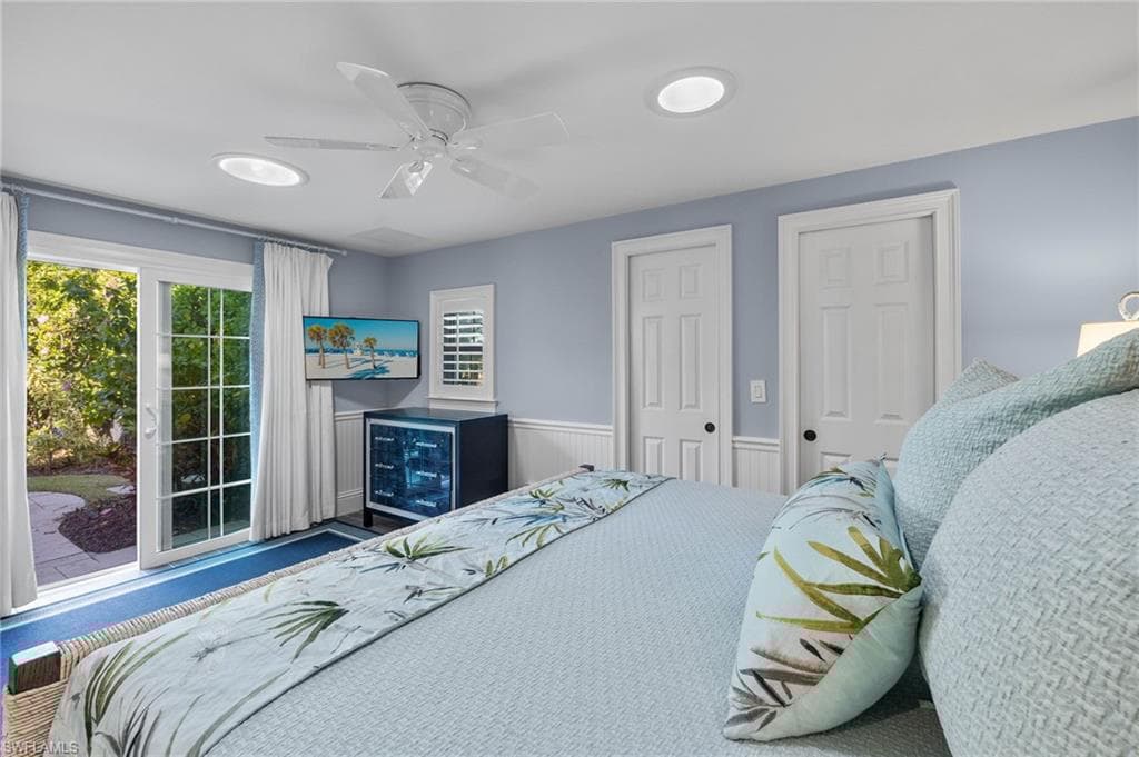 720 11th Ave S, Naples, FL 34102-9