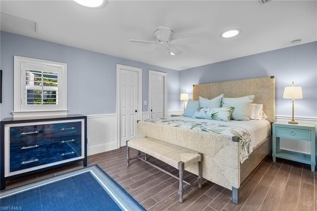 720 11th Ave S, Naples, FL 34102-12
