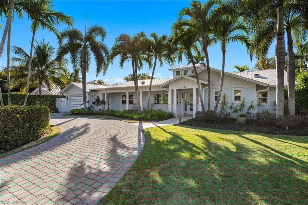 720 11th Ave S, Naples, FL 34102-14