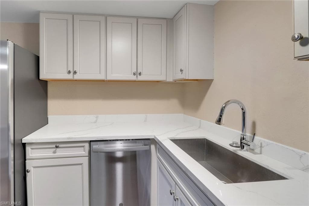 5214 Treetops Dr I, Naples, FL 34113-16