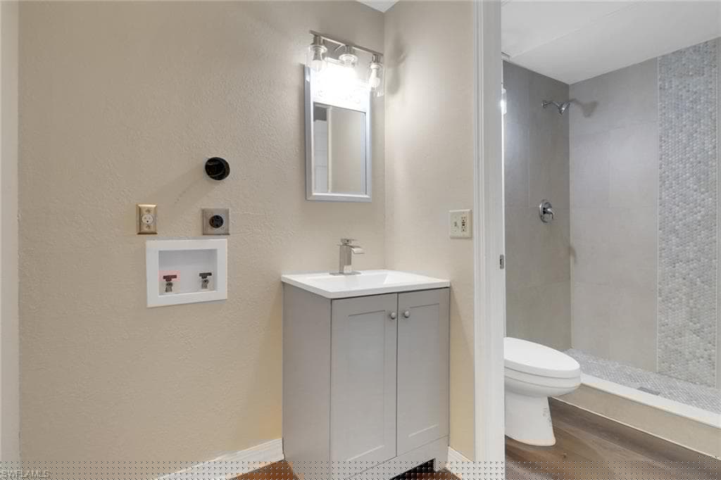5214 Treetops Dr I, Naples, FL 34113-19