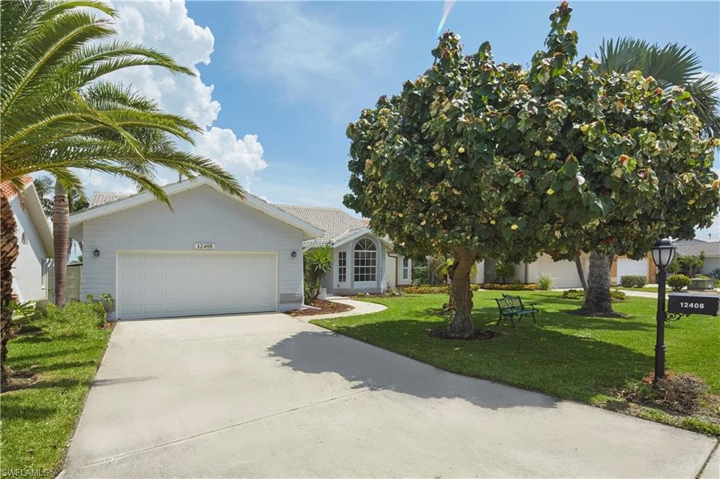 12408 Kelly Sands Way, Fort Myers, FL 33908-3