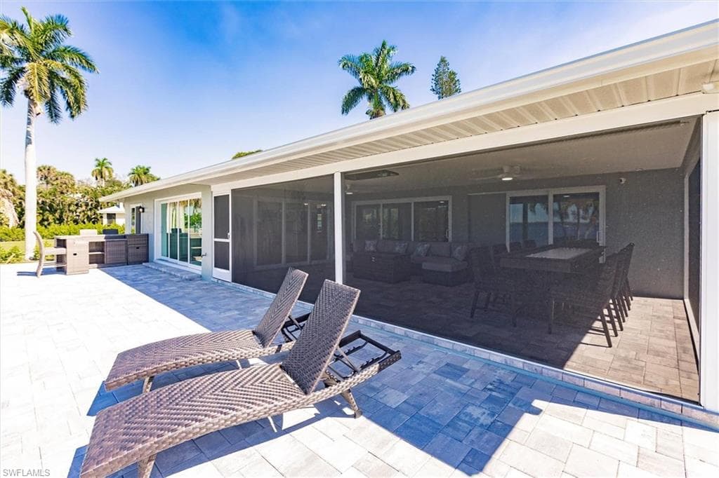 138 Riverview Rd, Fort Myers, FL 33905-9