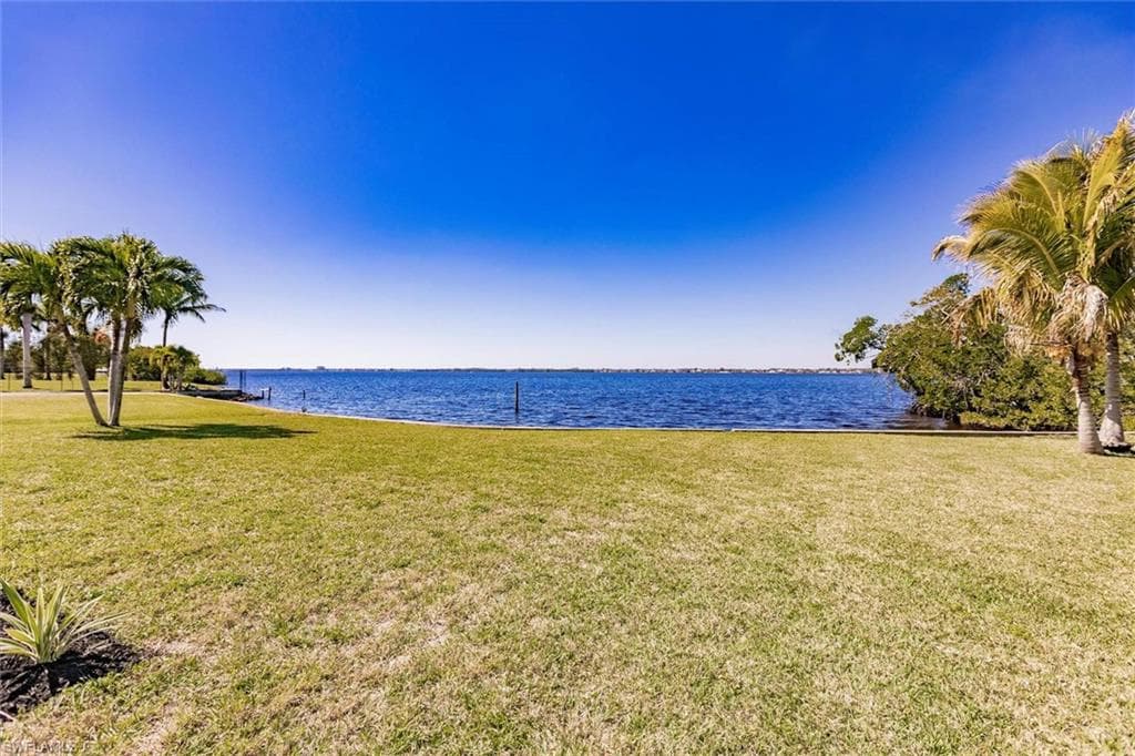 138 Riverview Rd, Fort Myers, FL 33905-39