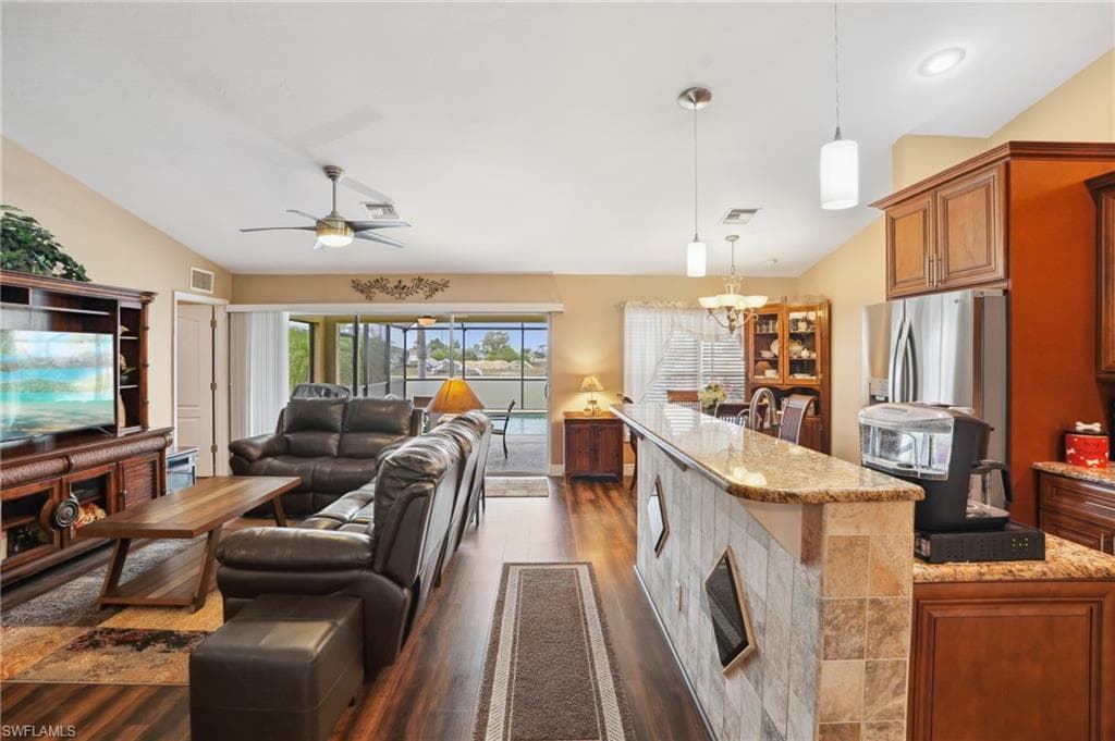 2602 2nd Ave, Cape Coral, FL 33909-13