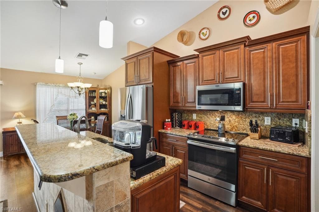 2602 2nd Ave, Cape Coral, FL 33909-14