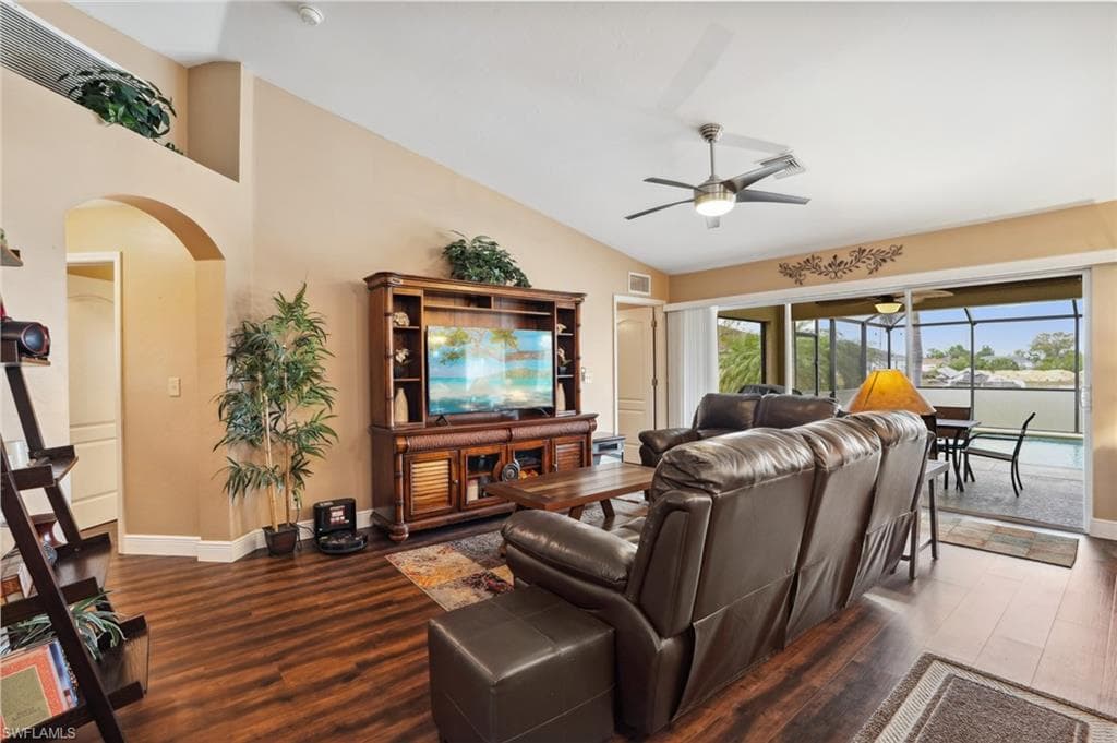 2602 2nd Ave, Cape Coral, FL 33909-7