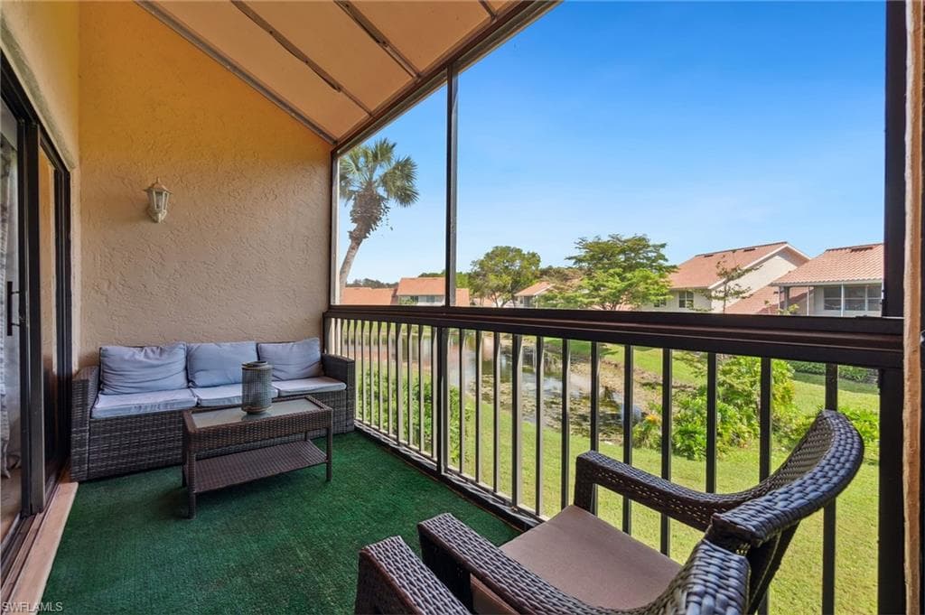 3327 Olympic Dr 526, Naples, FL 34105-4