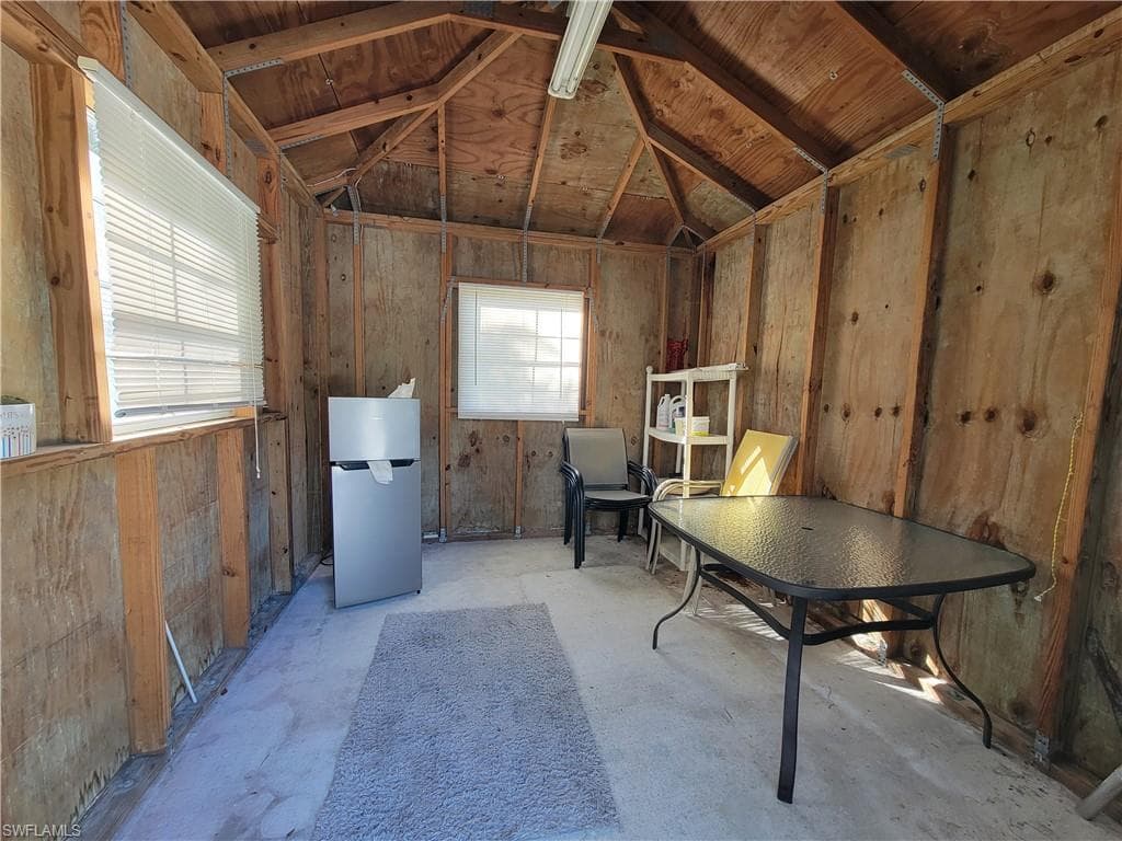 10130 Sunnywood Ct, Fort Myers, FL 33905-4