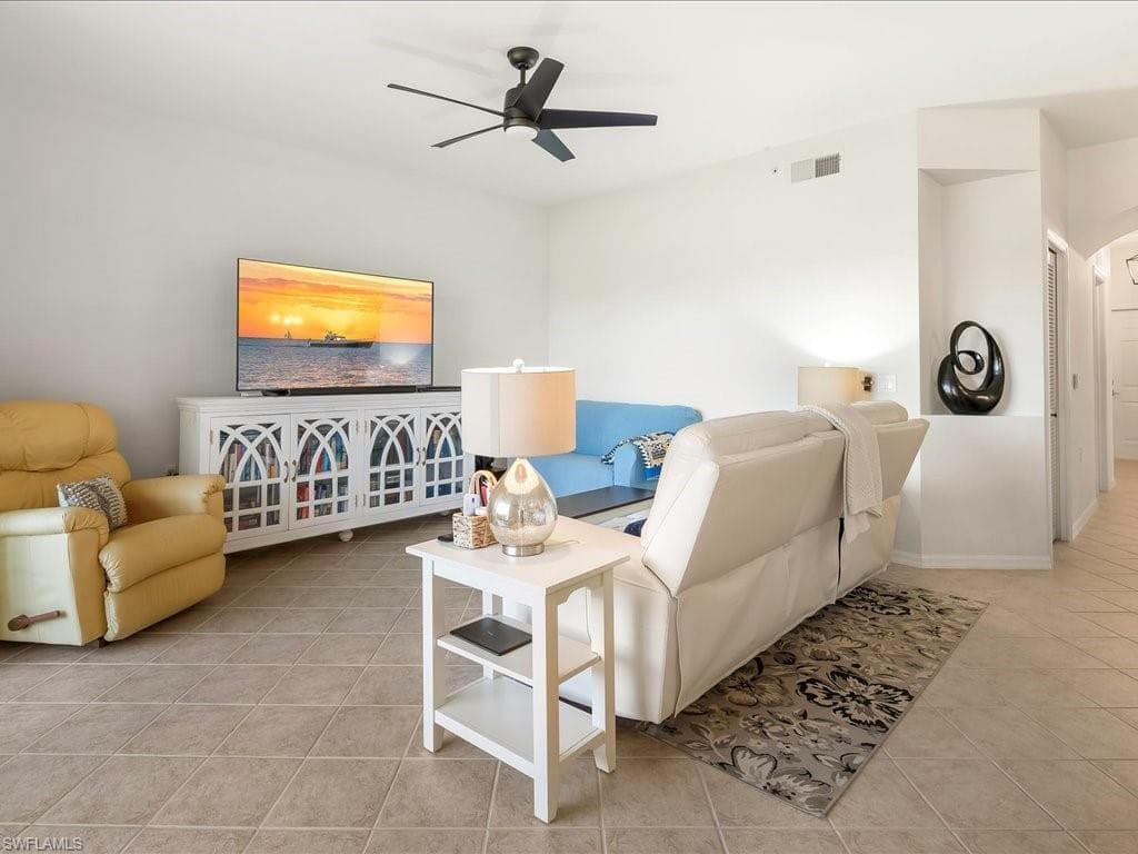 2815 Cypress Trace Cir 103, Naples, FL 34119-12
