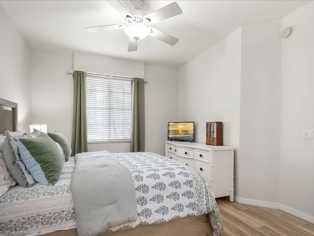 2815 Cypress Trace Cir 103, Naples, FL 34119-14