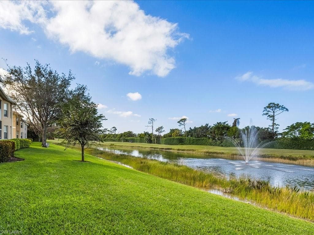 2815 Cypress Trace Cir 103, Naples, FL 34119-23