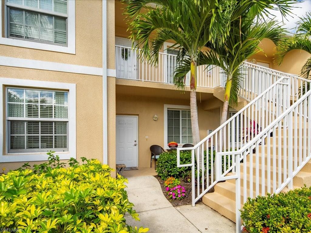 2815 Cypress Trace Cir 103, Naples, FL 34119-3