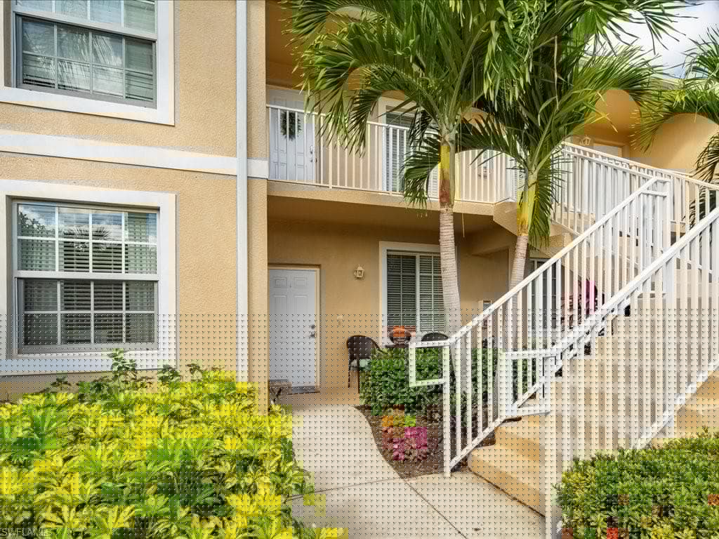 2815 Cypress Trace Cir 103, Naples, FL 34119-3
